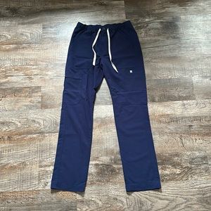 FIGS Men’s Cairo Cargo Scrub Pants - Navy